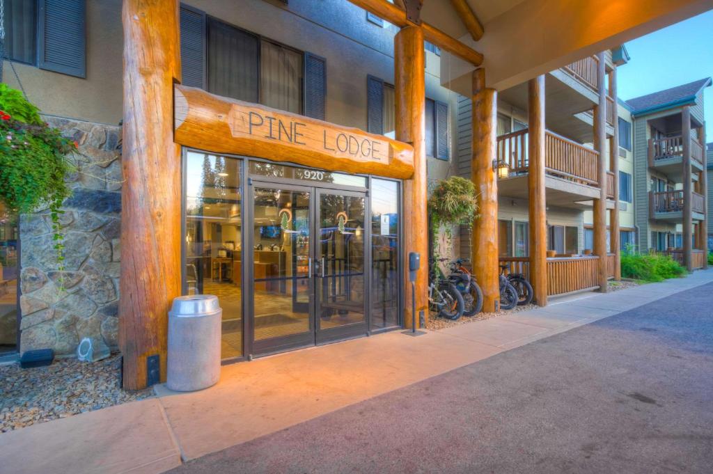 Whitefish Riverfront Hotel - Image 6