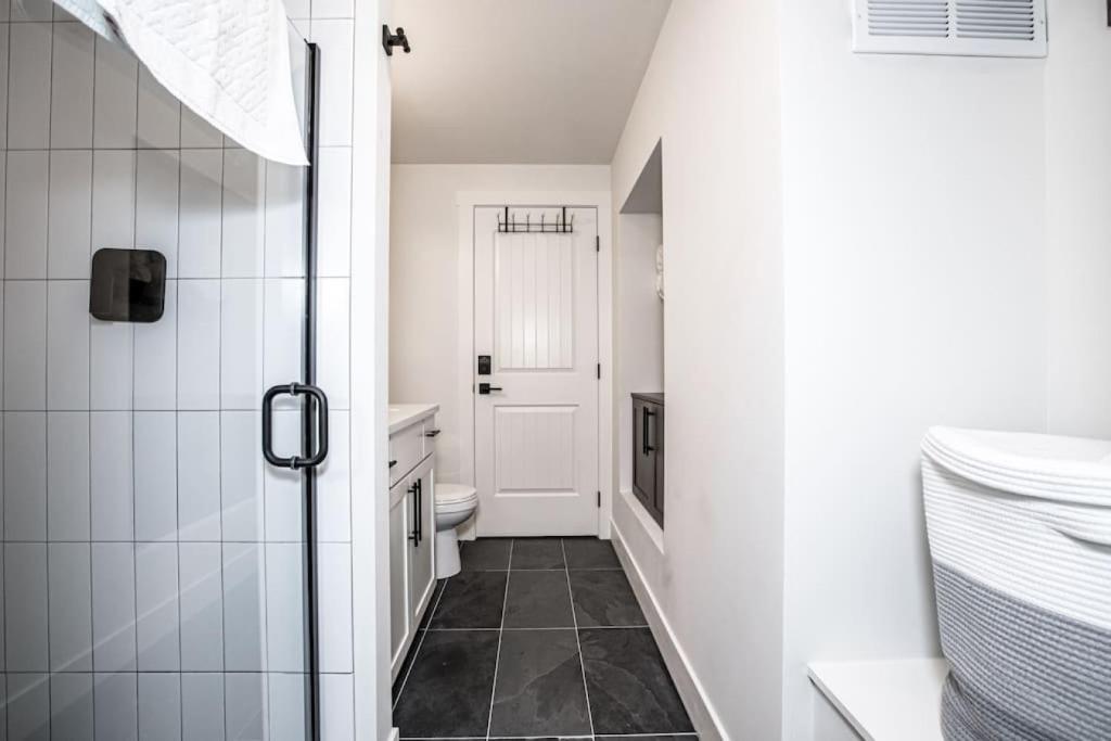 Mountain View Chalet at The Quarry - Sleeps 6!