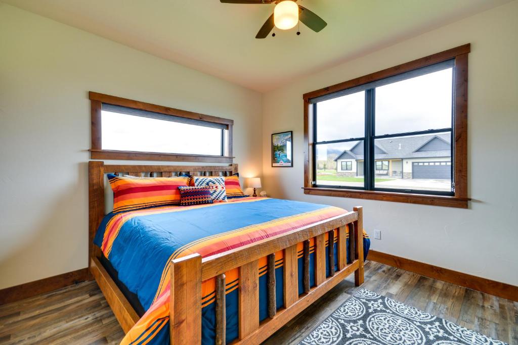 Sleek Red Lodge Home Rental with Private Hot Tub! - Image 7