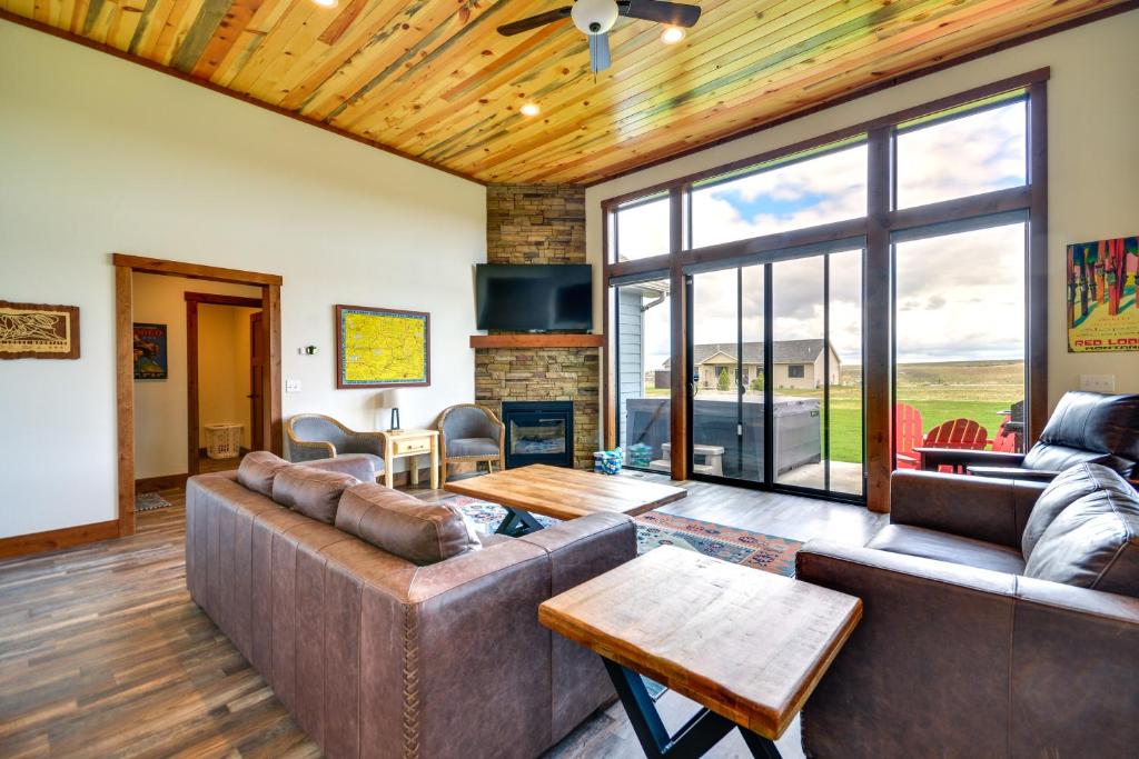 Sleek Red Lodge Home Rental with Private Hot Tub!