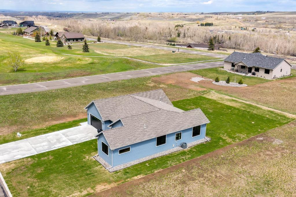 Sleek Red Lodge Home Rental with Private Hot Tub! - Image 6