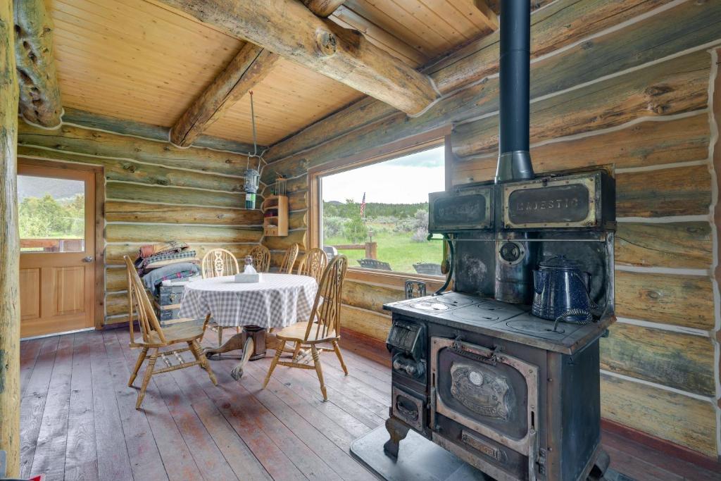 Alder Home with Mountain Views 2 Mi to Ruby River - Image 4