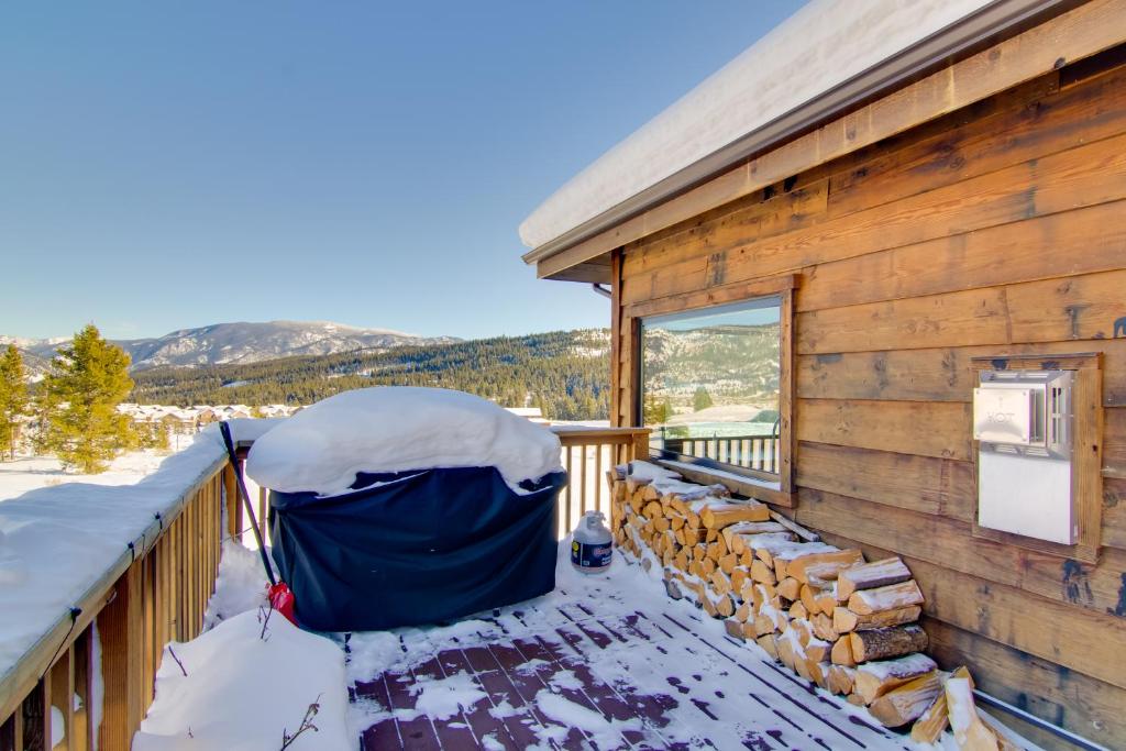 Hot Tub (Jacuzzi) - Photo 2