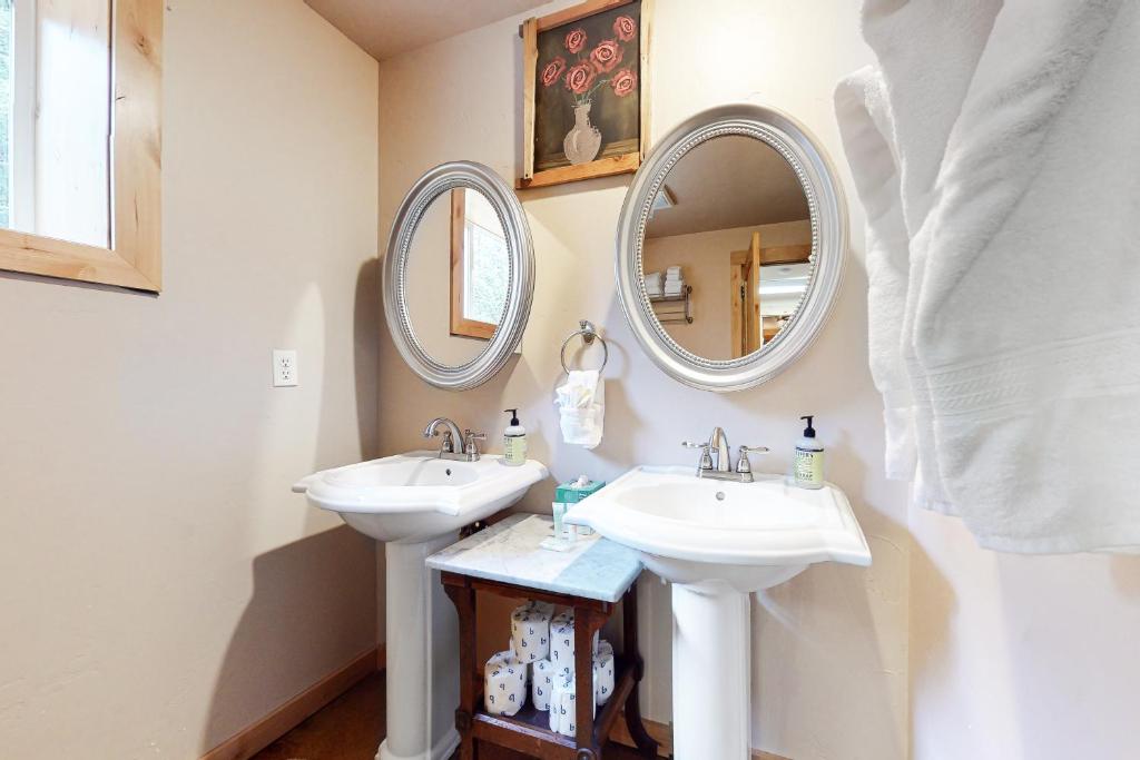 Lone Walker Home - Image 8