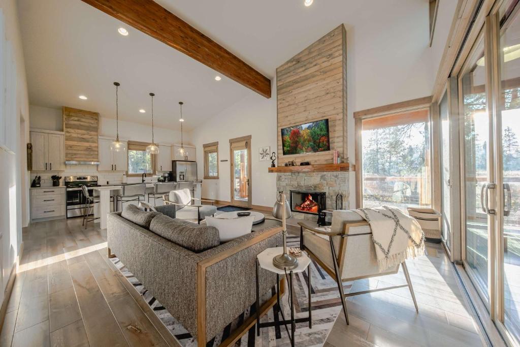 Wilderness Club Cabin - Sleeps 7 - Image 8