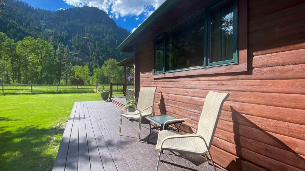 Montana Rock Creek Cabin - Image 8