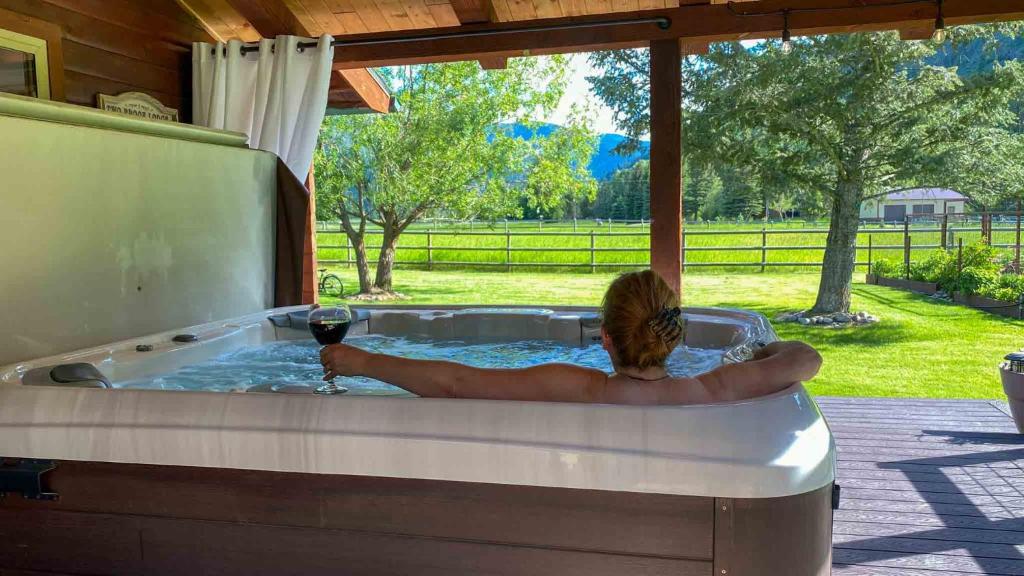 Montana Rock Creek Cabin