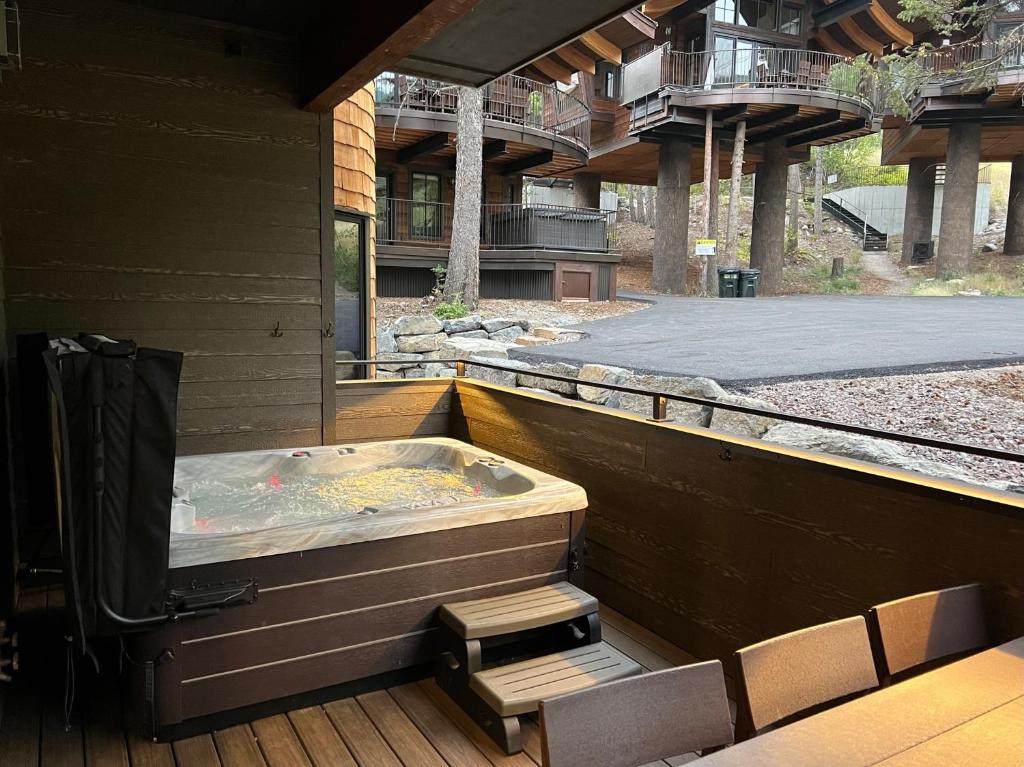 Whitefish Slopeside Condo