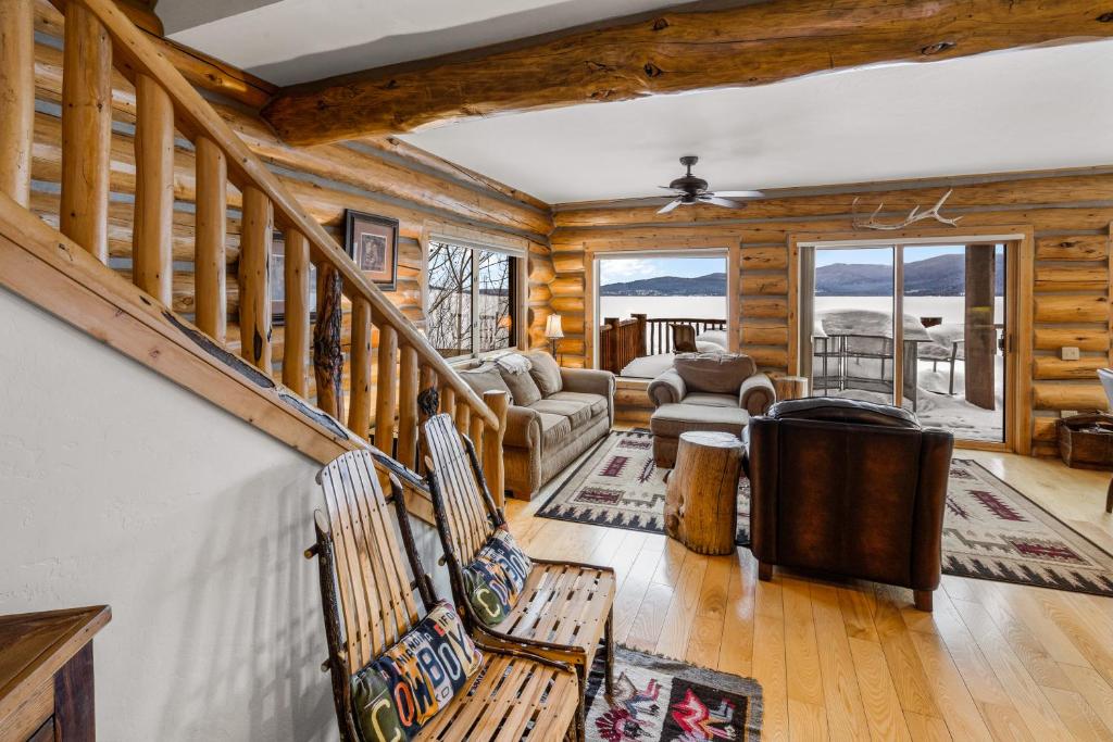 Hot Tub (Jacuzzi) - Photo 3