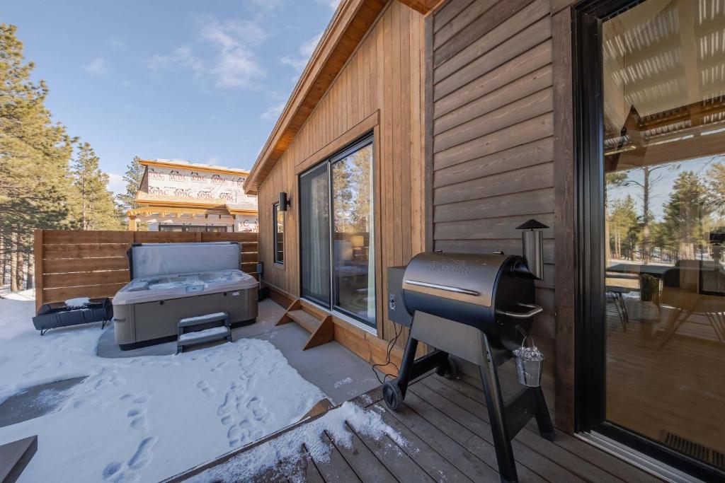 Hot Tub (Jacuzzi) - Photo 3