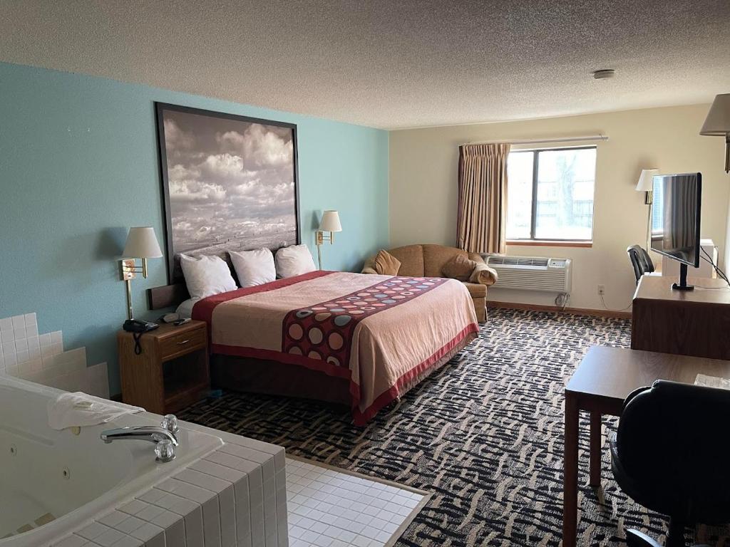 West Point Inn & Suits