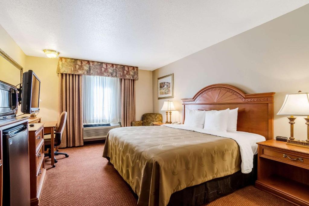 Quality Inn Alliance - Image 7