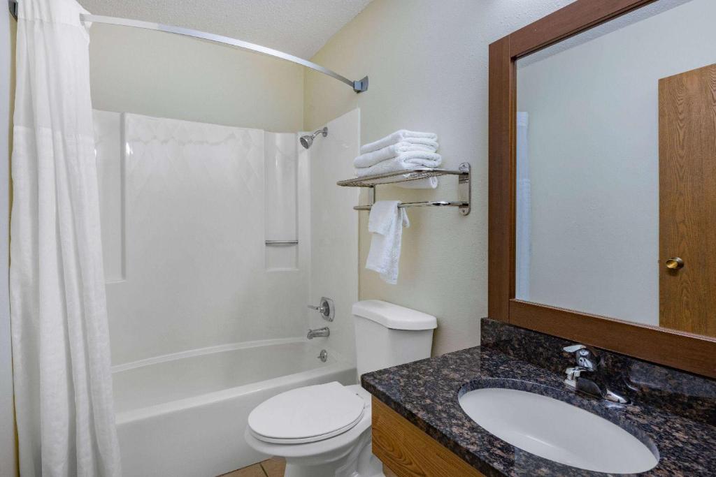 Hot Tub (Jacuzzi) - Photo 4