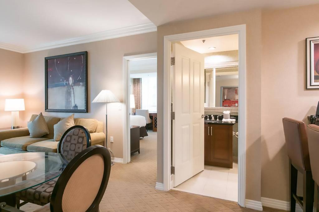 MGM Signature - Image 5