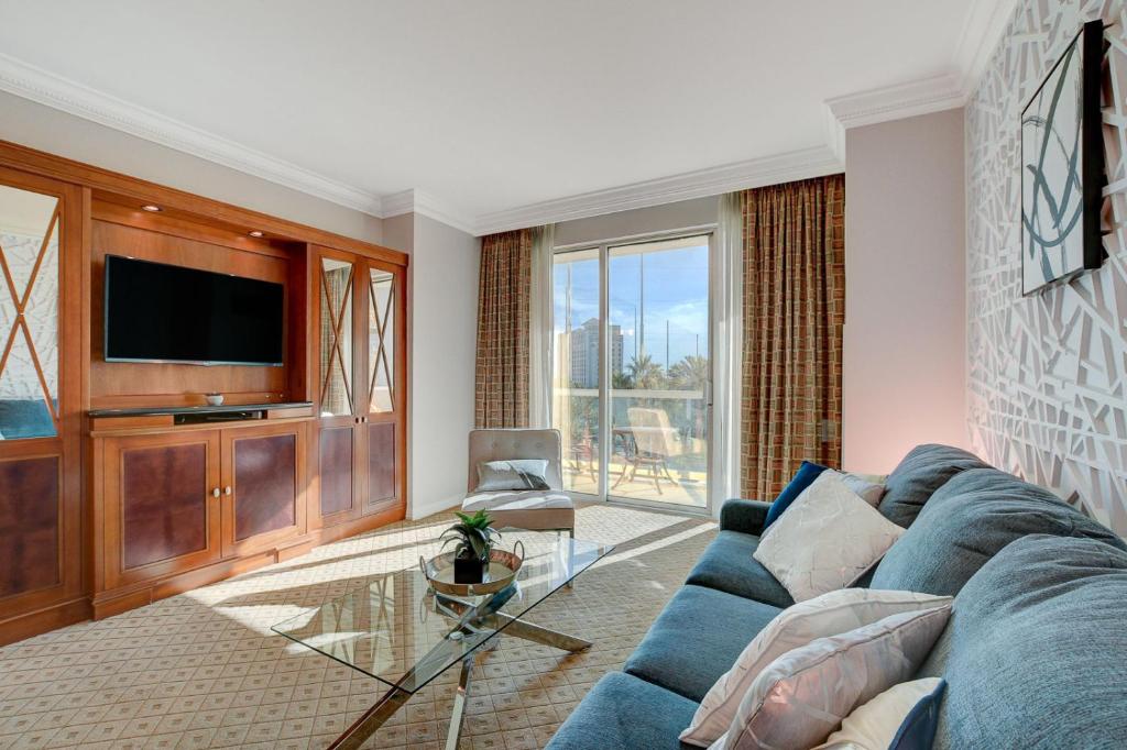 The Cerulean Suite at MGM Signature Tower 3 BALCONY - Image 4