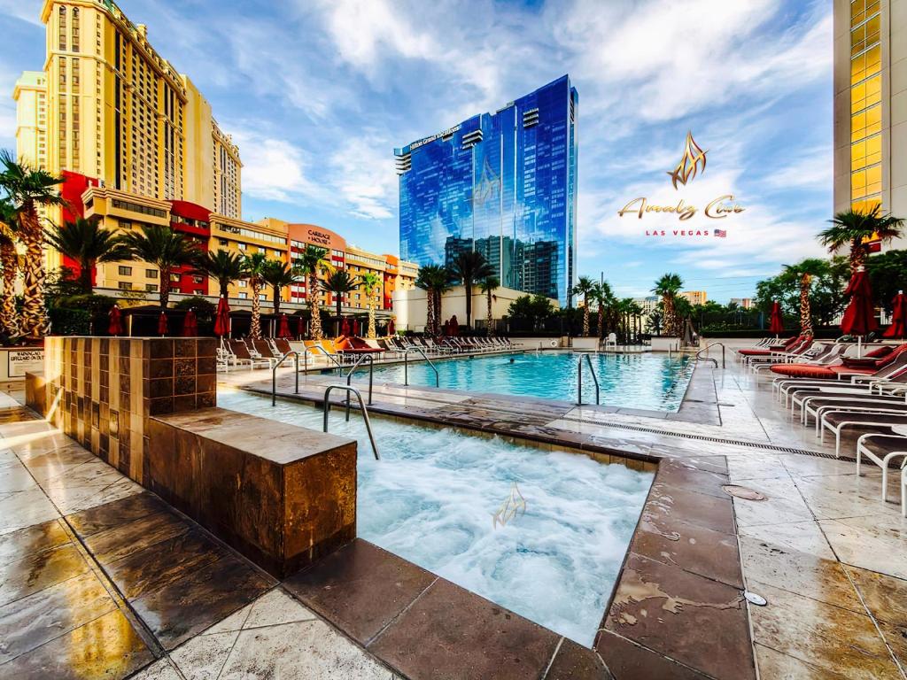 Amalz 2 Bedroom 3 Bathroom Balcony Suite at Mgm Signature ! Las Vegas