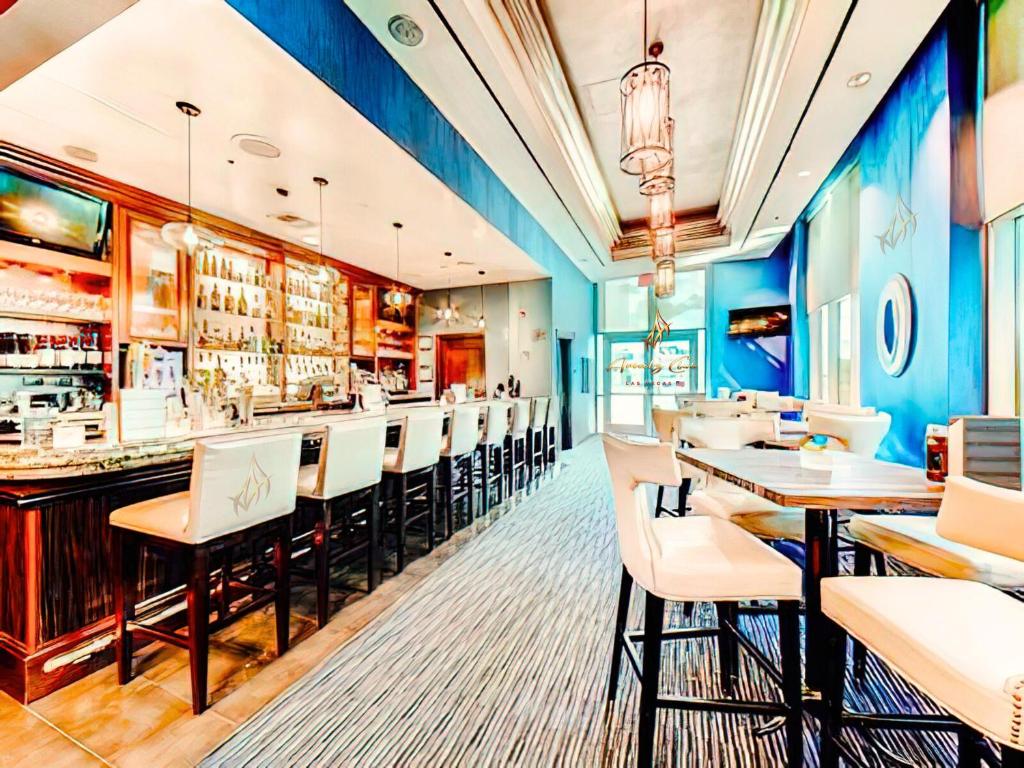 Amalz 2 Bedroom 3 Bathroom Balcony Suite at Mgm Signature ! Las Vegas - Image 5