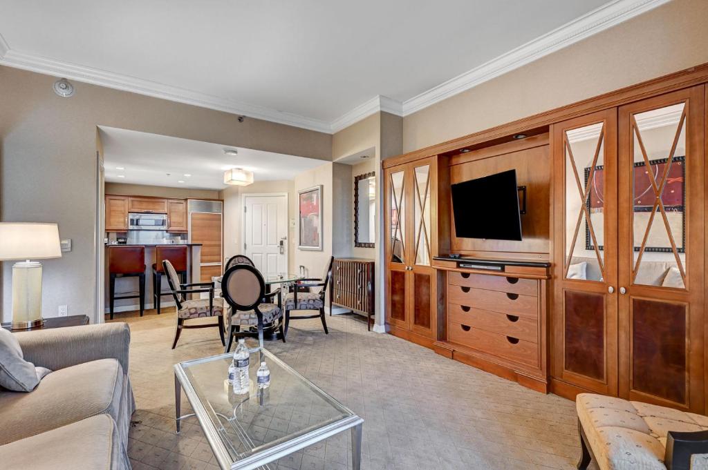 The Signature Escape at MGM Signature Tower 2 - Image 8