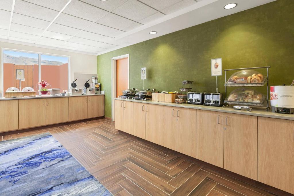 Fairfield Inn & Suites by Marriott Reno Sparks - Image 5