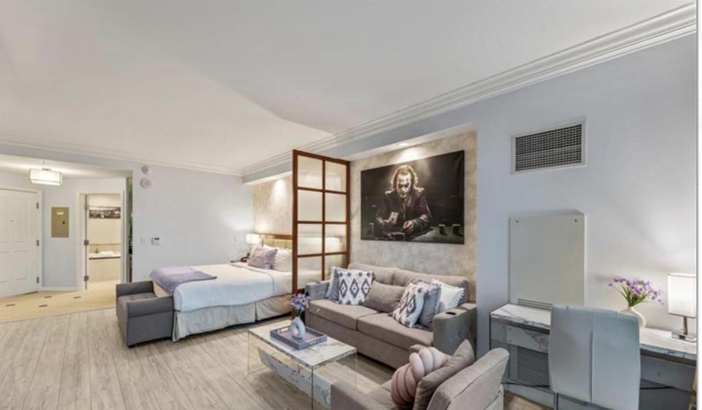 The Deuce's Wild at MGM Signature Tower 3