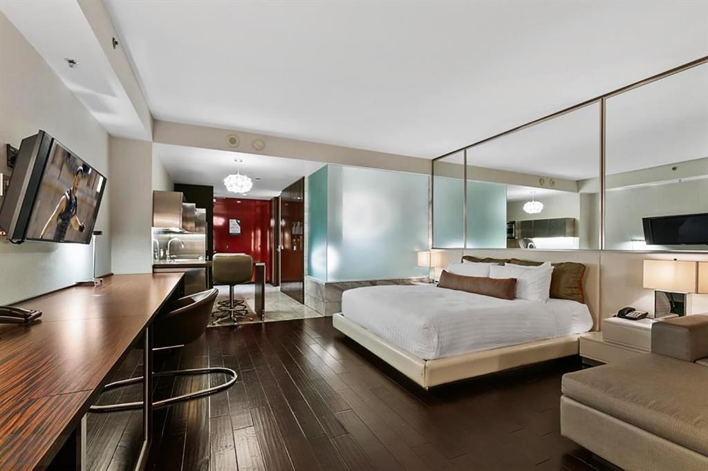 Palms Place Hotel StripView with Open Balcony -23 - Image 8