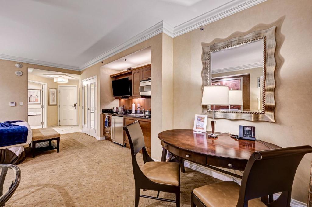 Suite Spot LV II at MGM Balcony F1 View - Image 6