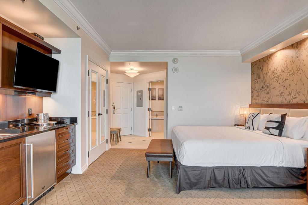 The Rosé II MGM Signature Studio Suite Tower 3 - Image 6