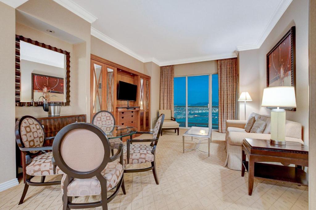 Incredible 1BD 2BTH Suite MGM Signature*Balcony View - Image 8