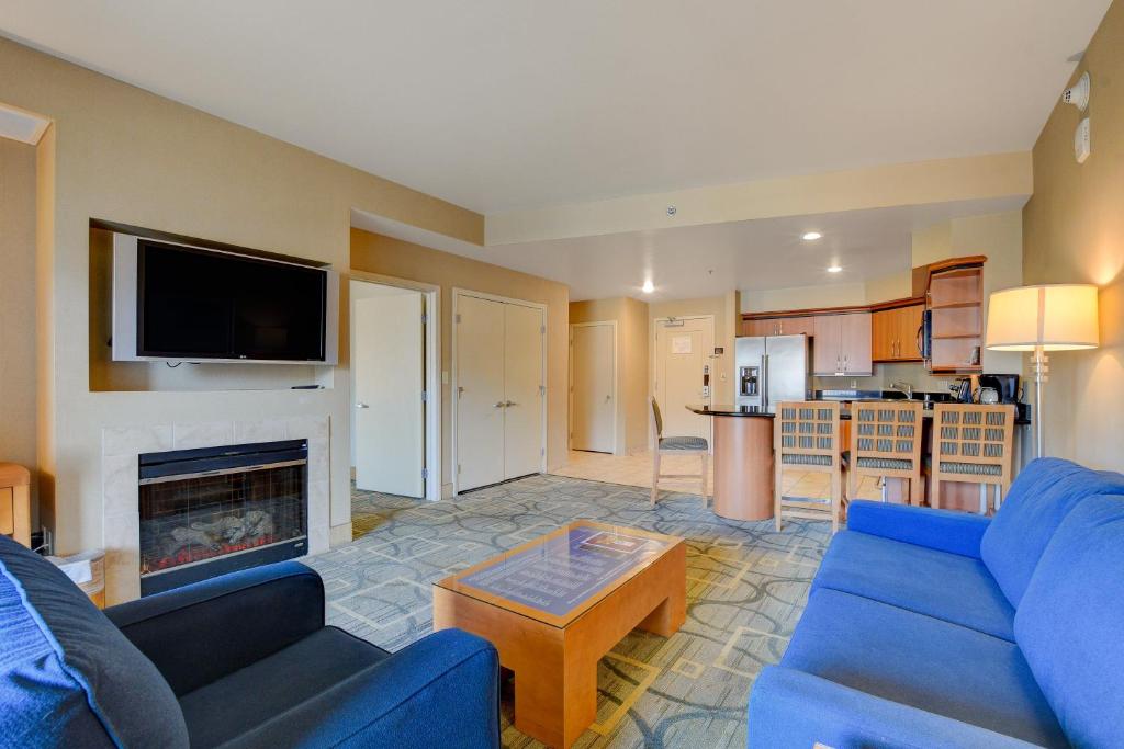 Luxury 1BD/1BTH Suite at Platinum Hotel *STRIP VIEW - Image 8