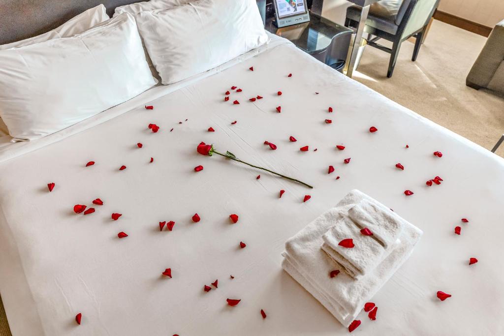 VDARA HOTEL Premium Studio Suite * FREE VALET PARKING - Image 8