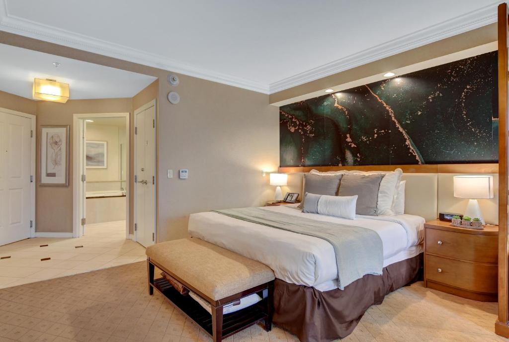 Hot Tub (Jacuzzi) - Photo 2