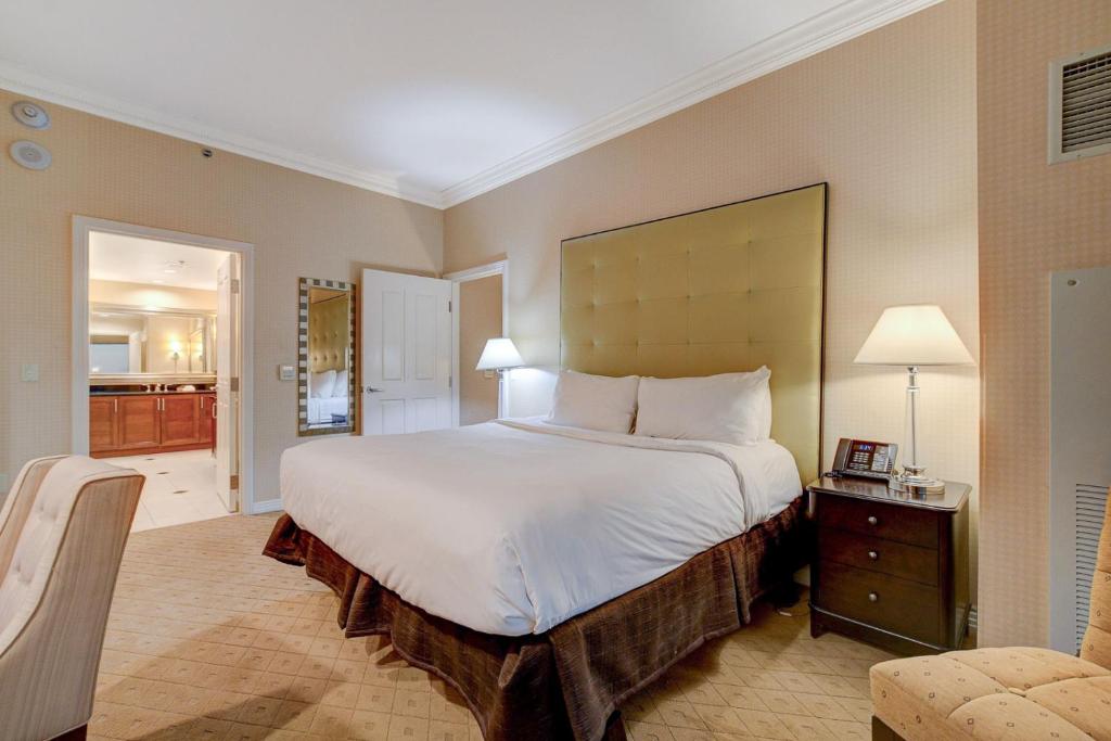 Lumiere Suite at MGM Signature Tower 1 BALCONY