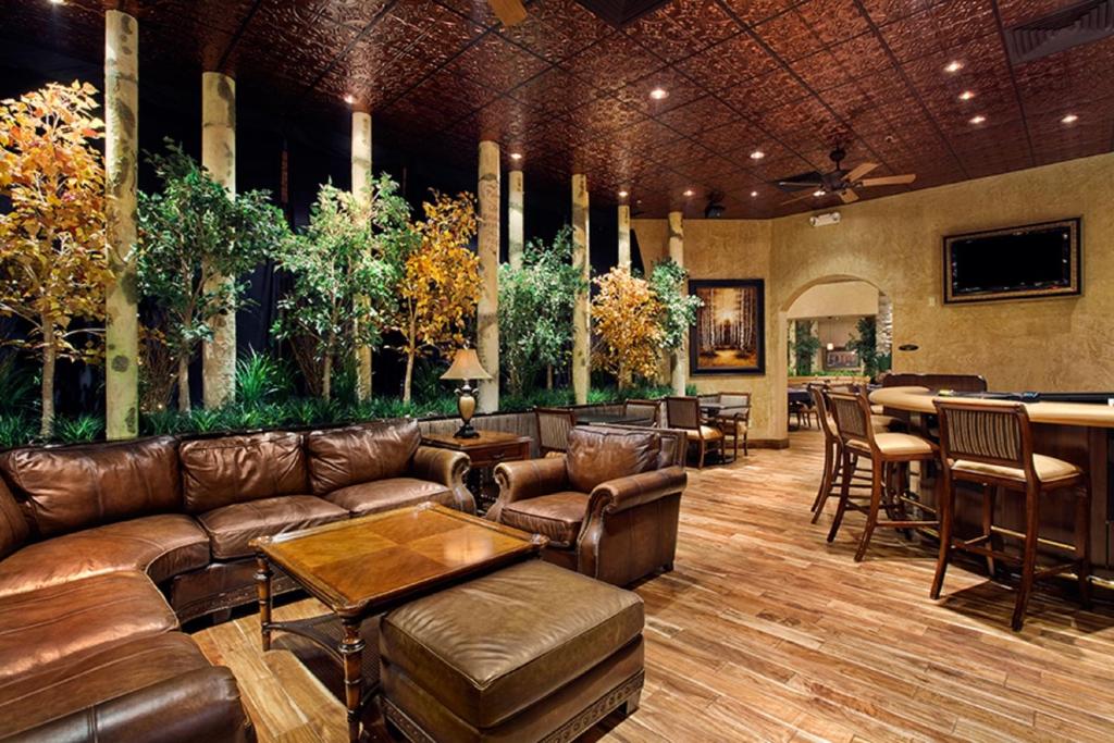 Maverick Hotel and Casino by Red Lion Hotels - Image 6