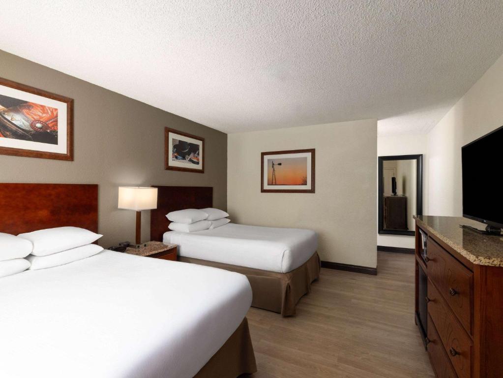 Ramada by Wyndham Elko Hotel at Stockmen's Casino