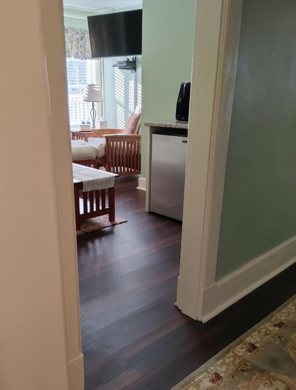 Inn at Ellis River - Image 8