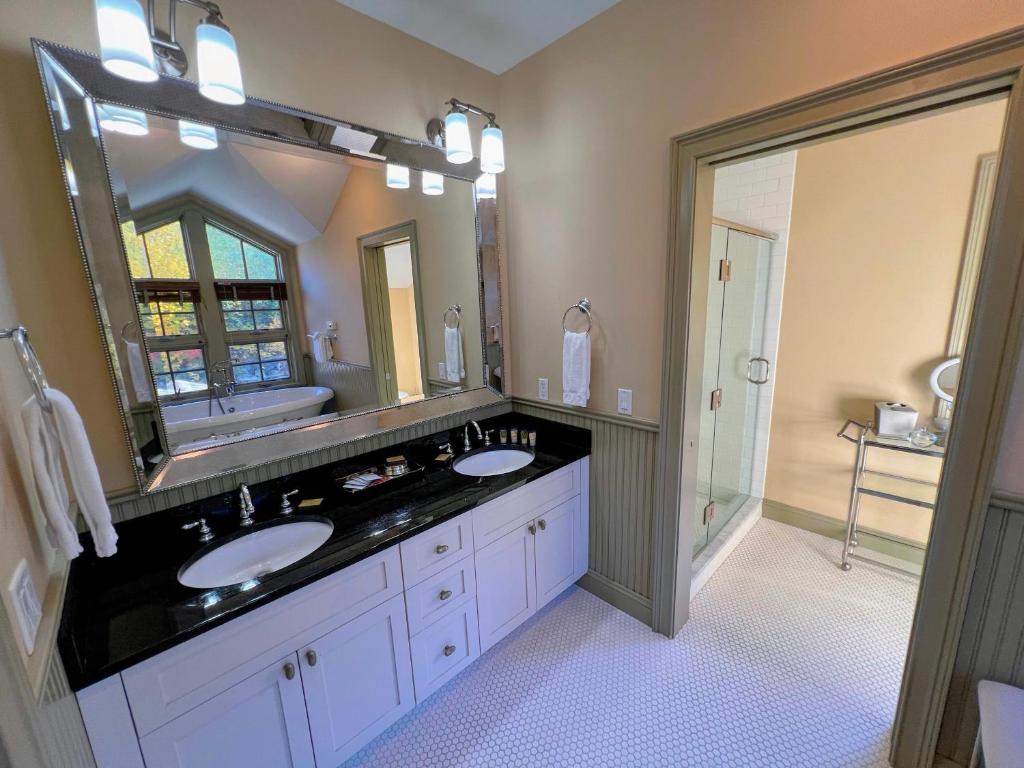 Presidential View Ski-in Ski-out Townhome with Amazing Views