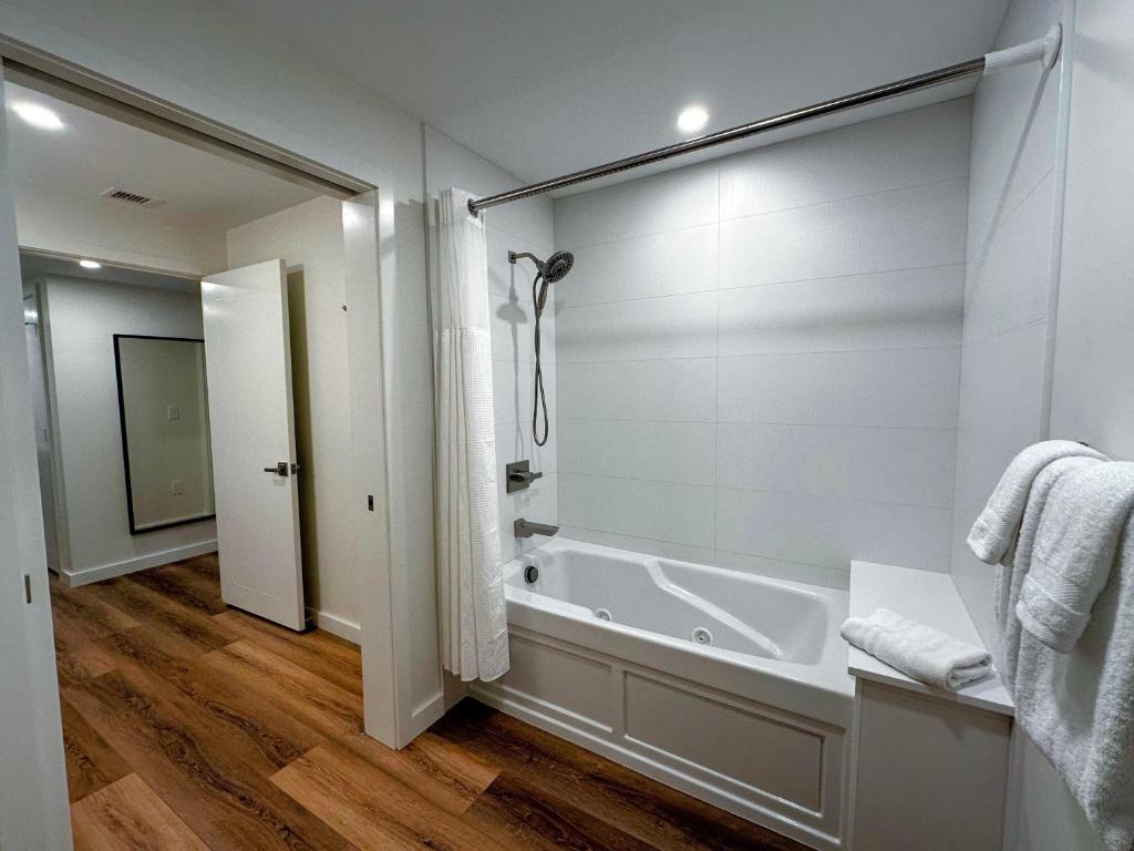 1AB Retreat at Arrowhead