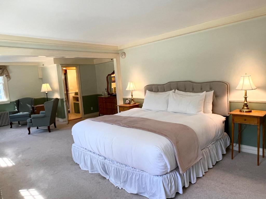 Adair Country Inn & Restaurant - Image 5