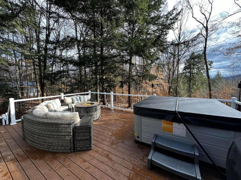 Hot Tub (Jacuzzi) - Photo 7