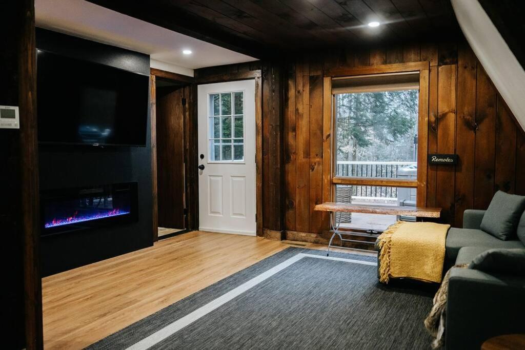 NEW! Cozy & Modern A-Frame in the woods w/HOT TUB - Image 5