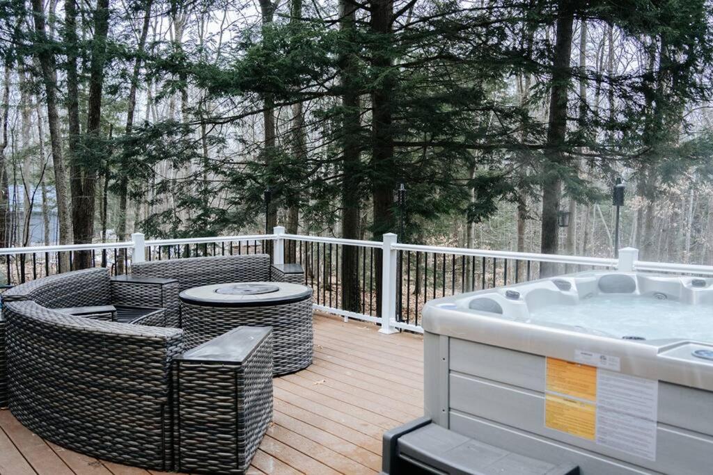 Hot Tub (Jacuzzi) - Photo 3