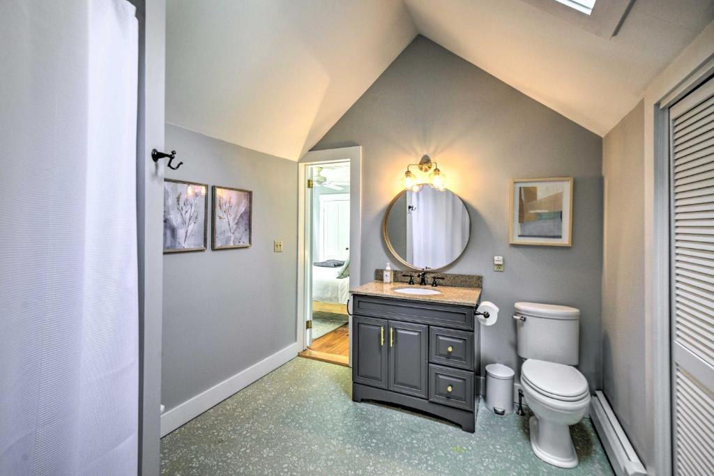 Hot Tub and Walk to Lakeside Dining Meredith Home! - Image 8