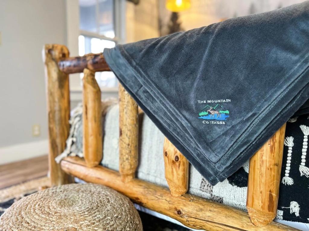 Freshly Updated The Mountain Cottages #1 - Image 4