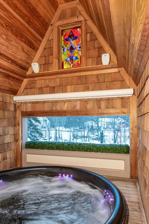 Hot Tub (Jacuzzi) - Photo 4