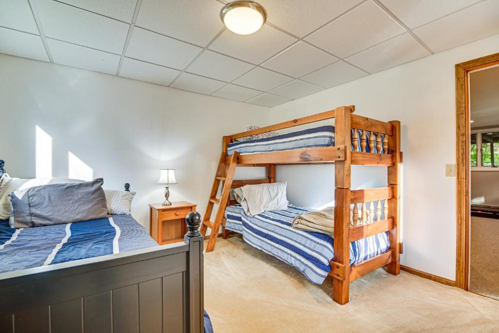 Hike, Leaf-Peep, Ski Hideaway with Private Hot Tub! - Image 7