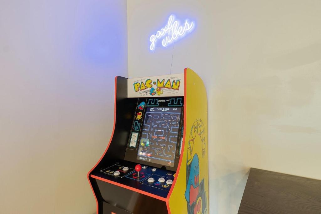 Lakefront Home with Private Beach Access & Hot Tub - Image 5