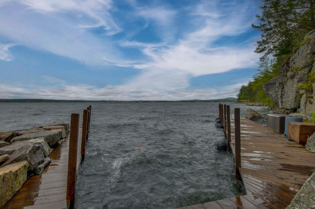 Dock and Theater Room Lakefront Alton Bay Retreat!