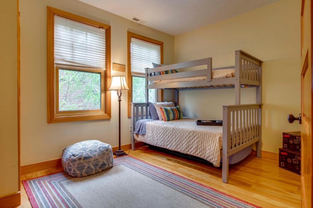 Dock and Theater Room Lakefront Alton Bay Retreat! - Image 7