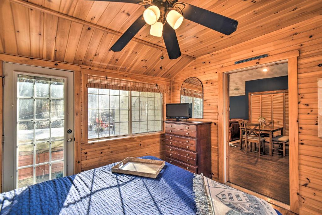 Lake Winnipesaukee Getaway with Private Beach Access - Image 5