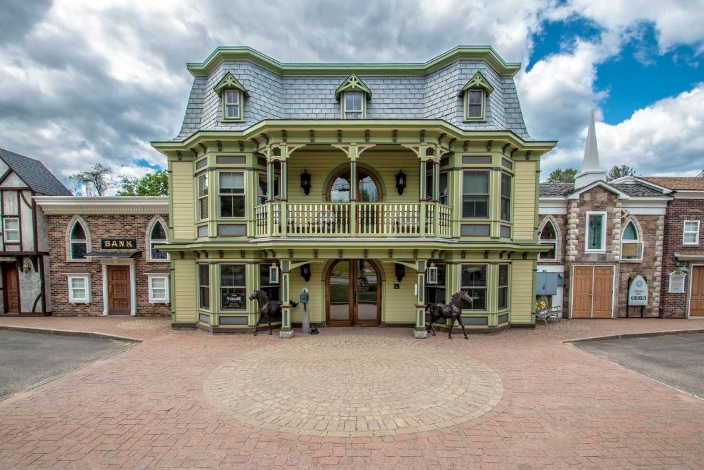 Adventure Suites - Image 6